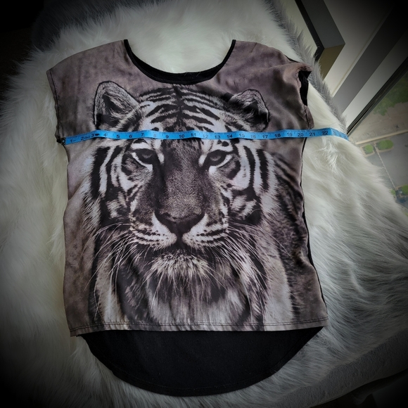 Gifted* Tiger high-low lightweight t-shirt - Picture 3 of 6